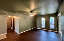 600 Ashley Dr, Moore, OK 73160