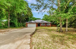121 Hillwood Drive, Crestview, FL 32539