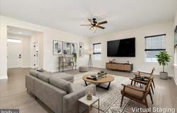 207 DECATUR, STEPHENS CITY, VA 22655