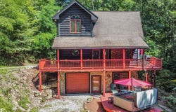 58 Upper Hillside Lane, SLATYFORK, WV 26291