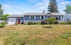 7 Willett Street, Biddeford, ME 04005