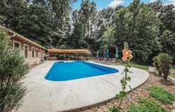19123 Nokes Farm  RD, Siloam Springs, AR 72761