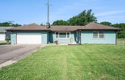 53266 US-131, Three Rivers, MI 49093