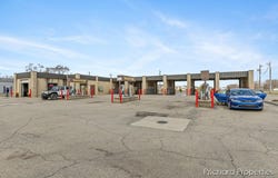 1025 W Michigan Avenue, Three Rivers, MI 49093