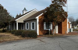 305 N 7th Street, Creswell, NC 27928