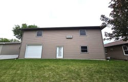 412 E 3rd St, Miller, SD 57362