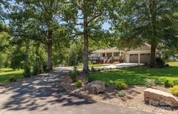 16 School House Road, Mills River, NC 28759