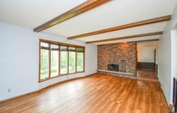 1205 W 37th St, Sioux Falls, SD 57105