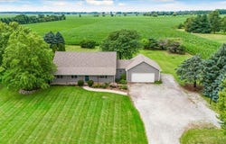 15n166 French Road, Hampshire, IL 60140