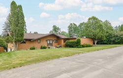 222 N 10th, Iron River, MI 49935