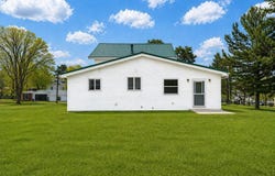 111 W FOREST HOME AVENUE, BELLAIRE, MI 49615
