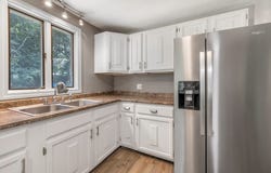 2 Victor Ave, Leicester, MA 01524