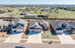 1624 NE 32nd Street, Moore, OK 73160
