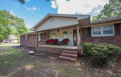 1004 Oak Ridge, Byron, GA 31008