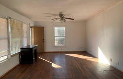 312 BROADWAY, Maud, TX 75556