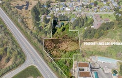 527 W 4TH ST, Coquille, OR 97423