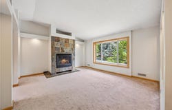 2421 Laurel Avenue, Minneapolis, MN 55405