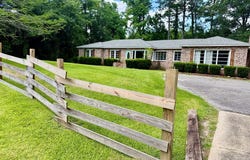 55 Lindsey Drive, LAUREL, MS 39440