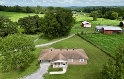 8324 Smithville Hwy, McMinnville, TN 37110