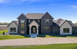48259 263rd St, Brandon, SD 57005