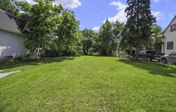 1274 CHERRY Street, GREEN BAY, WI 54301