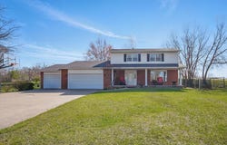 1107 Mckimber Drive, Knoxville, IA 50138