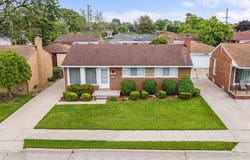 21850 Schroeder Avenue, Eastpointe, MI 48021