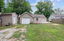314 S 12th Street, Chesterton, IN 46304