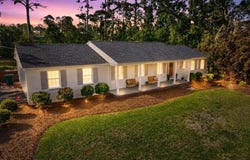 2415 Briarwood Dr, Valdosta, GA 31602