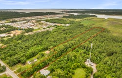 501 E North Street, Pass Christian, MS 39571