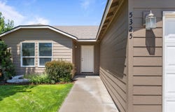 5325 Johnson Dr, Pasco, WA 99301-9759