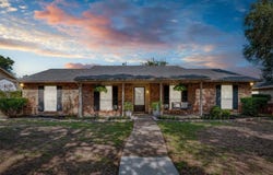5004 Green Oaks Drive, Plano, TX 75023