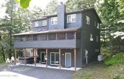 205 Lake Drive, Swiftwater, PA 18370