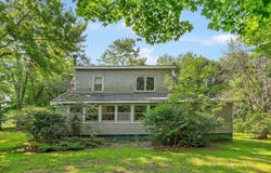 65383 County Road 380, Bangor, MI 49013