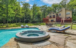 1076 Wintergreen Court, Hawley, PA 18428