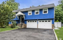 31 Jordan Road, Colonia, NJ 07067