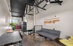 525 S School, Fayetteville, AR 72701