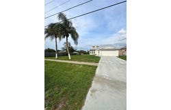 2689 COURTLAND BOULEVARD, DELTONA, FL 32738