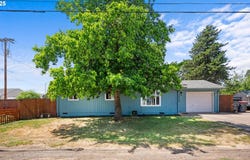 390 S BALM ST, Yamhill, OR 97148