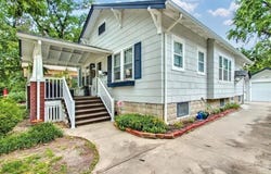 712 E 4th St, Newton, KS 67114