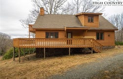 8280 Hemlock Ridge Road, Blowing Rock, NC 28605