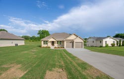 96 Vaughn Ave, Killen, AL 35645