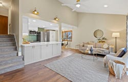 W54n107 McKinley Ct, Cedarburg, WI 53012