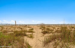 10557 Wyndtree Drive, Emerald Isle, NC 28594