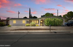 1055 Jasmine Drive, Las Cruces, NM 88005
