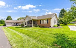 735 Windsor Lane, Heath, OH 43056