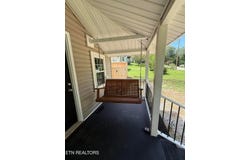 410 N Douglas Avenue, Rockwood, TN 37854