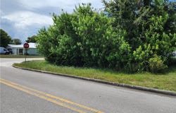 1330 4th Avenue SW, Vero Beach, FL 32962