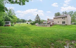 32 Cedarwood Drive, Malta, NY 12019