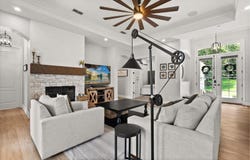 527 W BLUE WATER EDGE DRIVE, EUSTIS, FL 32736